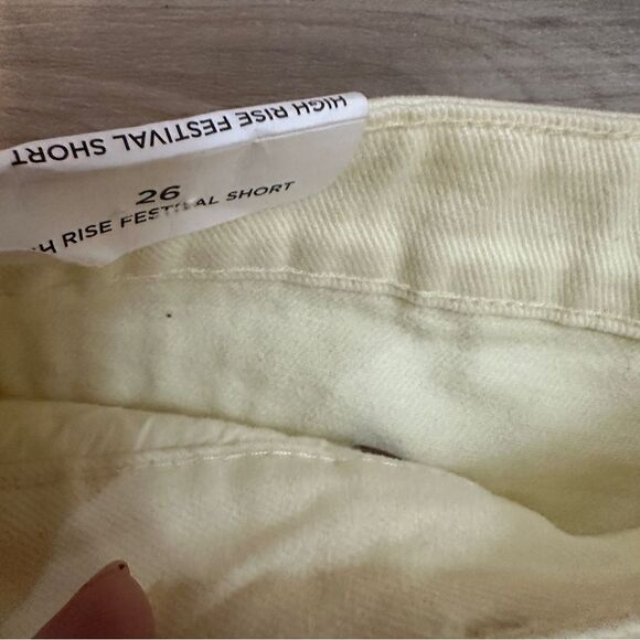Pac‎ Sun High Rise Festival Short Light Yellow Size 26 Frayed Hem NWT - Picture 6 of 16